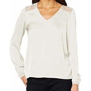 Vero Moda Sandra Lace Cream V-neck Boho Blouse